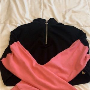 Black and pink longsleeve turtleneck